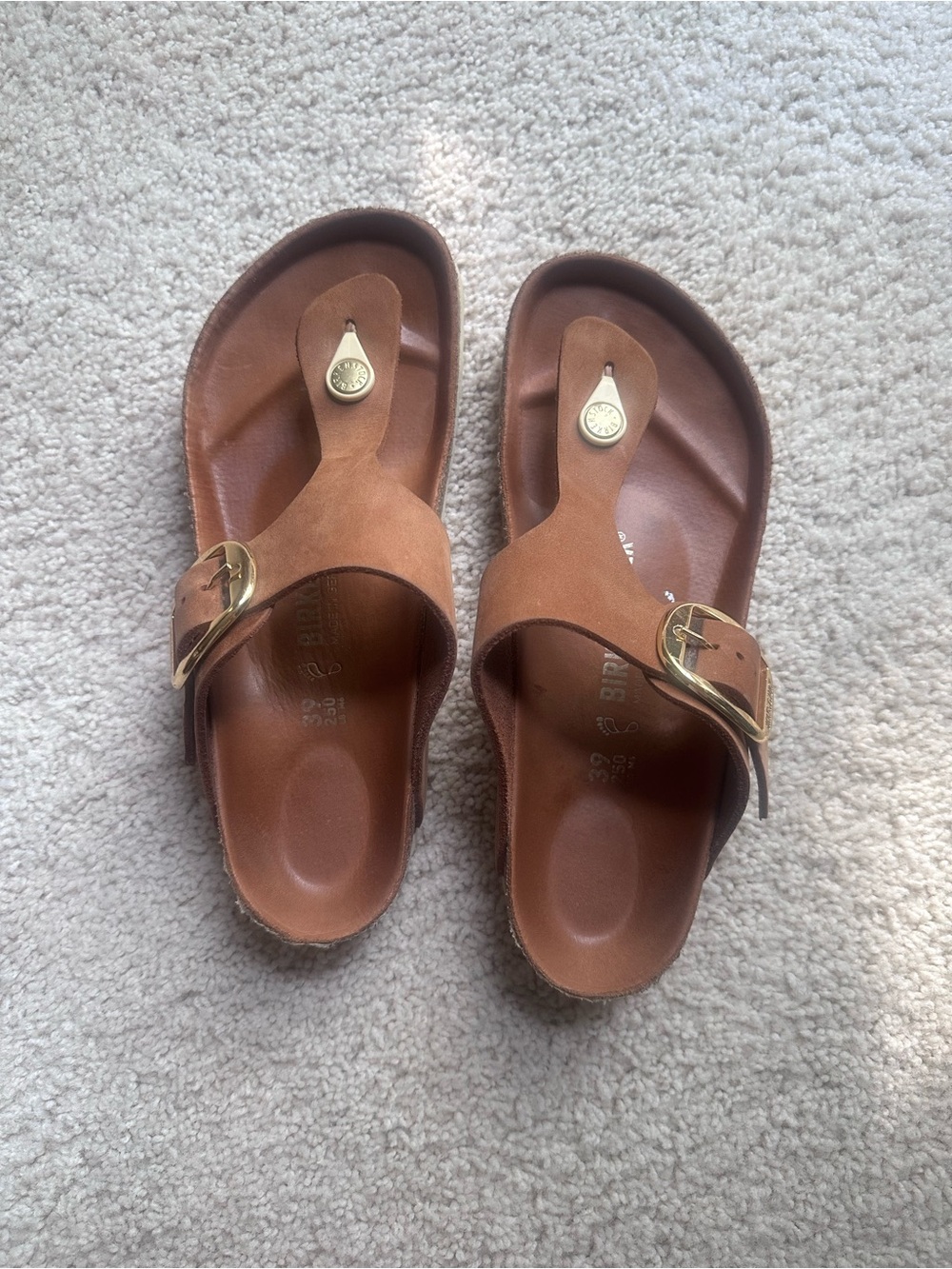 Birkenstock Gizeh Big Buckle - LIKE NEW!